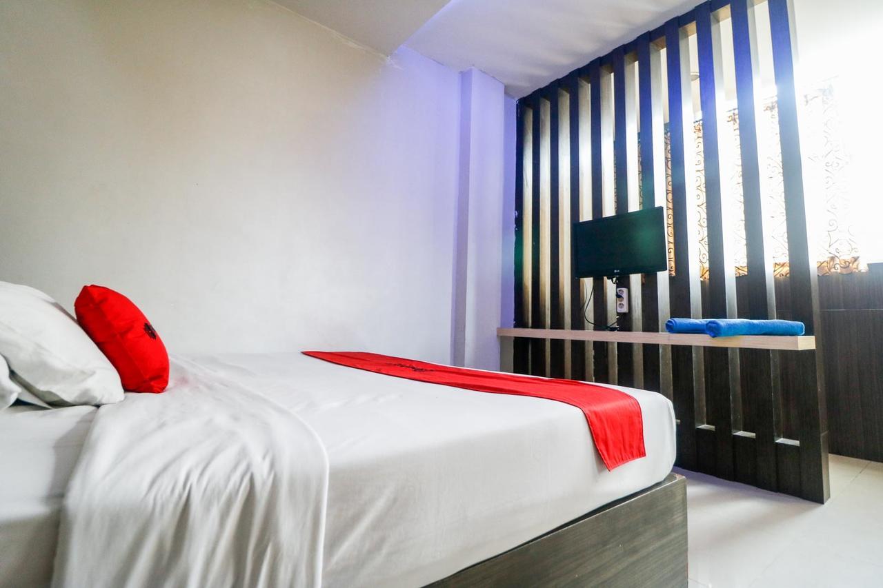 Reddoorz Plus Near Pasar Wisata Пеканбару Экстерьер фото