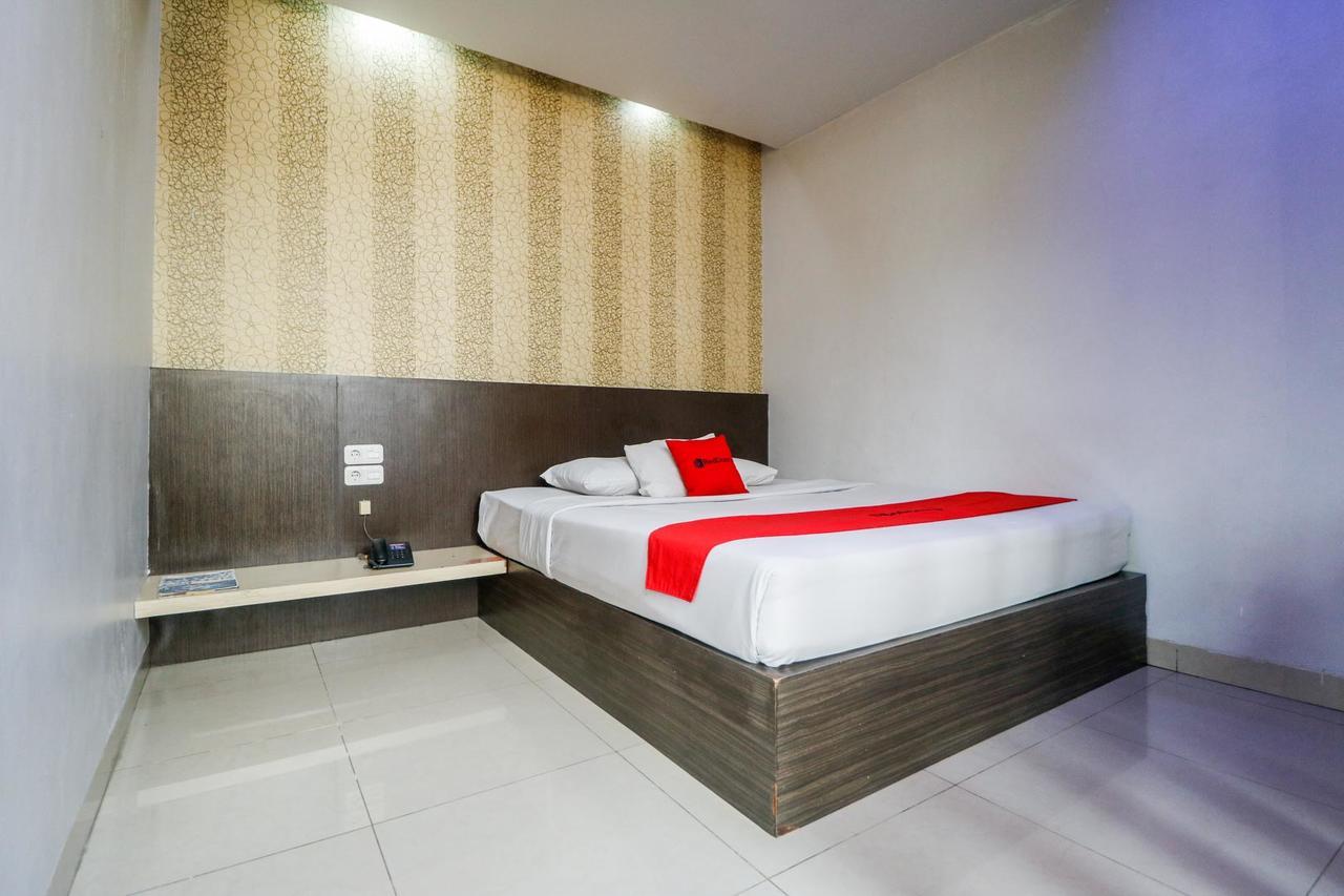 Reddoorz Plus Near Pasar Wisata Пеканбару Экстерьер фото